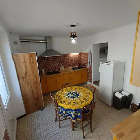 Holiday home Aux Lits De La Loire *